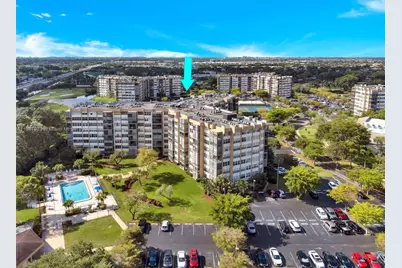 1300 Saint Charles Place #522, Hollywood, FL 33026 - Photo 2