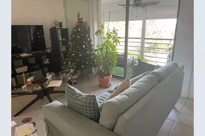 1300 Saint Charles Place #522, Hollywood, FL 33026 - Photo 10