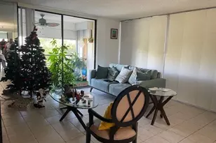 1300 St Charles Pl, Hollywood, FL 33026 - Photo 8