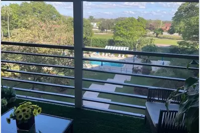 1300 Saint Charles Place #522, Hollywood, FL 33026 - Photo 14