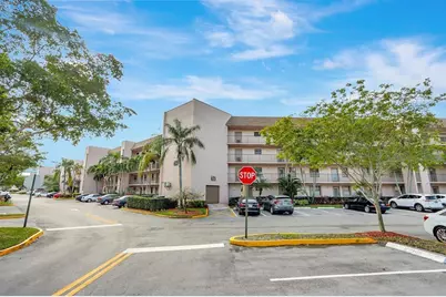 2726 NW 104th Avenue #201, Sunrise, FL 33322 - Photo 2