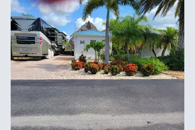 605 SW 42nd Cove, Okeechobee, FL 34974 - Photo 1