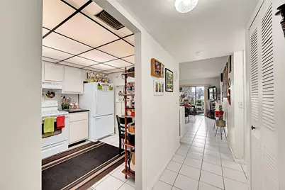 10442 Sunrise Lakes Boulevard #202, Sunrise, FL 33322 - Photo 14