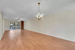 2006 Granada Dr, Pompano Beach, FL 33066 - Photo 2