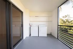 9233 SW 8th St, Boca Raton, FL 33428 - Photo 12