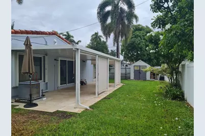 906 NE 3 Street, Hallandale Beach, FL 33009 - Photo 28