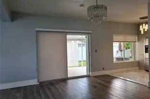 906 NE 3 St, Hallandale Beach, FL 33009 - Photo 8