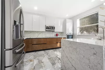 9526 NW 52nd Place, Coral Springs, FL 33076 - Photo 8