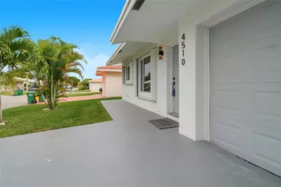 4510 NW 49th Drive, Tamarac, FL 33319 - Photo 6