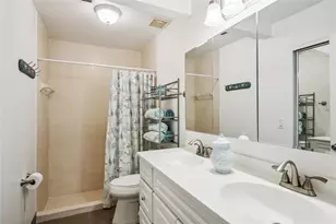 35 Centennial Ct, Deerfield Beach, FL 33442 - Photo 10