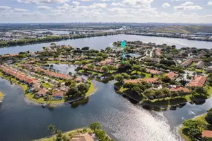 35 Centennial Ct, Deerfield Beach, FL 33442 - Photo 12