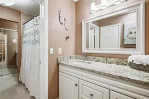 35 Centennial Ct, Deerfield Beach, FL 33442 - Photo 18