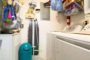 329 Knotty Pine Cir, Greenacres, FL 33463 - Photo 10