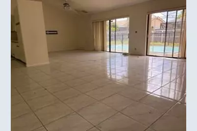 9332 Laurel Green Drive, Boynton Beach, FL 33437 - Photo 4