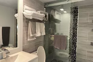 545 Oaks Ln, Pompano Beach, FL 33069 - Photo 24