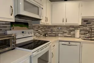 545 Oaks Ln, Pompano Beach, FL 33069 - Photo 32