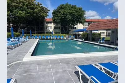 9410 N Hollybrook Lake Drive #310, Hollywood, FL 33025 - Photo 2