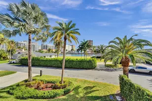642 Palm Dr, Hallandale Beach, FL 33009 - Photo 46