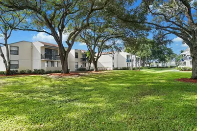 371 87th Terrace #371, Plantation, FL 33324 - Photo 2