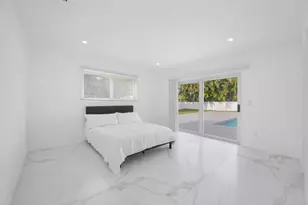 19930 NE 20th Ct, Miami, FL 33179 - Photo 24