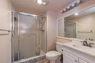 8930 S Hollybrook Blvd, Pembroke Pines, FL 33025 - Photo 12