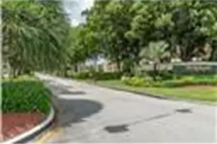 8930 S Hollybrook Blvd, Hollywood, FL 33025 - Photo 54