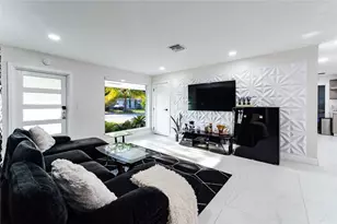 131 NW 72nd Way, Hollywood, FL 33024 - Photo 6