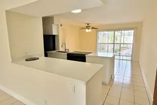 4401 Treehouse Ln, Fort Lauderdale, FL 33319 - Photo 1