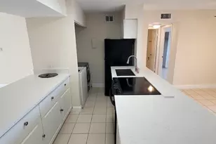 4401 Treehouse Ln, Fort Lauderdale, FL 33319 - Photo 8