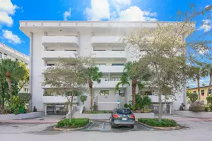 130 S Shore Dr, Miami Beach, FL 33141 - Photo 2