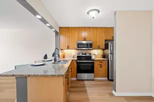 2420 SE 17 Unit, Fort Lauderdale, FL 33019 - Photo 2