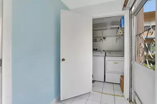 204 Burgundy E Unit, Delray Beach, FL 33484 - Photo 22