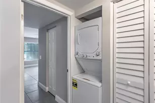 890 N Federal Hwy, Lantana, FL 33462 - Photo 14