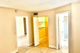 4425 Treehouse Ln, Tamarac, FL 33319 - Photo 6