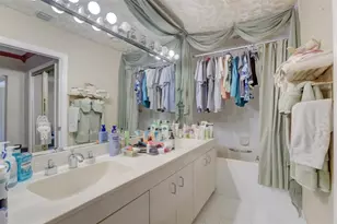 305 S Riverside Dr, Pompano Beach, FL 33062 - Photo 36