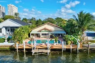 305 S Riverside Dr, Pompano Beach, FL 33062 - Photo 2