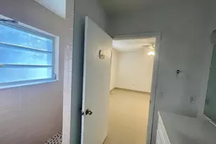 35 NE 3rd St, Dania Beach, FL 33004 - Photo 26