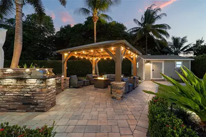 112 SW 24th Avenue, Boynton Beach, FL 33435 - Photo 2