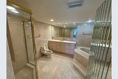 230 174th Street #814, North Miami Beach, FL 33160 - Photo 16