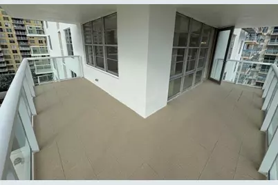 230 174th Street #814, North Miami Beach, FL 33160 - Photo 6