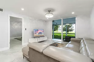 9523 S Hollybrook Lake Dr, Pembroke Pines, FL 33025 - Photo 16
