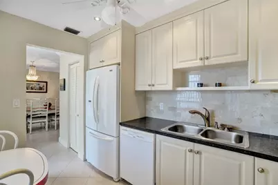 4270 NW 40th Street #211, Tamarac, FL 33319 - Photo 6