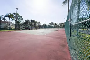 330 Knotty Pine Cir, Greenacres, FL 33463 - Photo 28