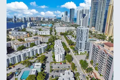 17620 Atlantic Boulevard #302, Sunny Isles Beach, FL 33160 - Photo 34