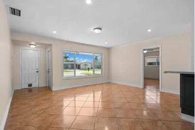 11371 NW 40th Place, Sunrise, FL 33323 - Photo 4