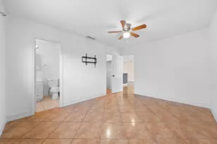 11371 NW 40th Pl, Sunrise, FL 33323 - Photo 22