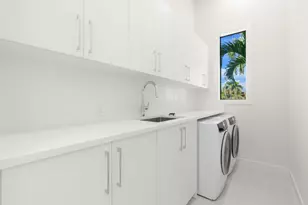 2724 NE 21st Ct, Fort Lauderdale, FL 33305 - Photo 44