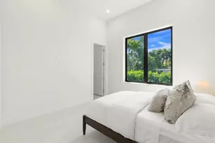 2724 NE 21st Ct, Fort Lauderdale, FL 33305 - Photo 36