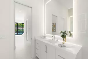 2724 NE 21st Ct, Fort Lauderdale, FL 33305 - Photo 30