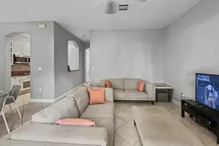 6927 Julia Gardens Dr, Coconut Creek, FL 33073 - Photo 8